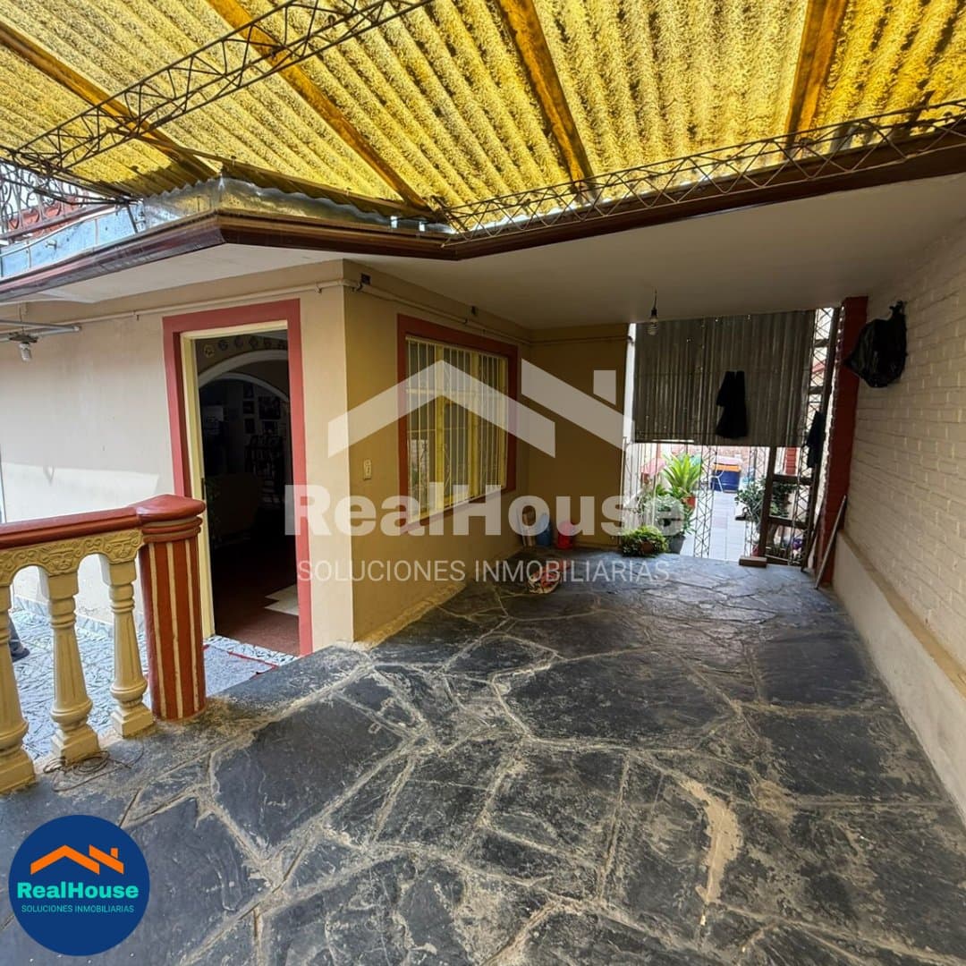 01004 – CASA EN VENTA – ZONA PACATA
