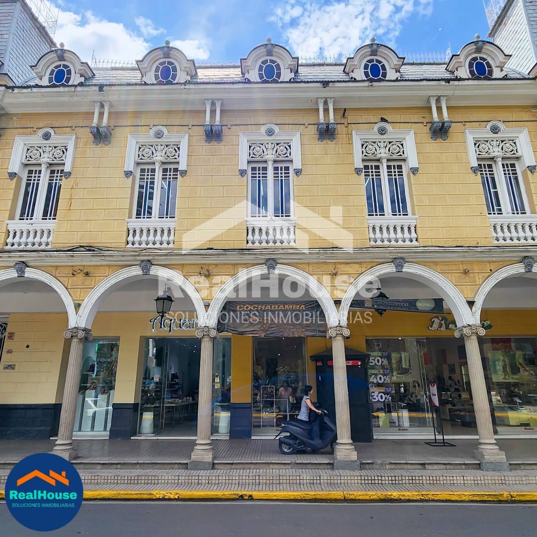 00771 – CASA COMERCIAL EN VENTA – ZONA CENTRAL